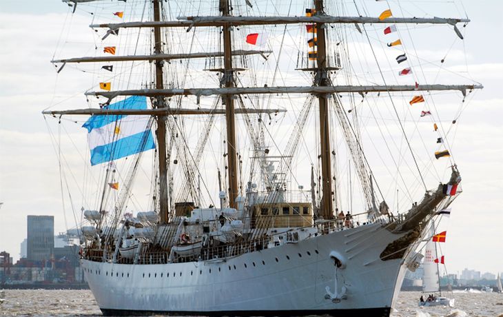 La Fragata Libertad ya se encuentra cerca de Brasil