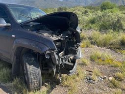La camioneta que chocó la garita donde estaba el guarda de seguridad. Foto: Diario Uno