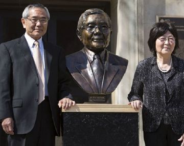 Encuentran a un premio Nobel perdido: su mujer estaba muerta en el auto