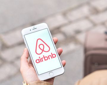 Airbnb despedir&aacute; a 1.900 trabajadores