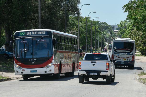 El sindicato del transporte suburbano reclama que se haga efectiva el ajuste salarial acordado con las empresas.