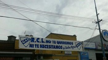 un duro mensaje para caruso lombardi de los hinchas de quilmes: no te necesitamos un duro mensaje para caruso lombardi de los hinchas de quilmes: no te necesitamos