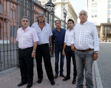 Transporte: sin avances en las negociaciones a una semana del paro