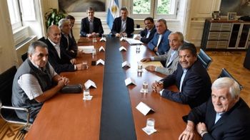 Reunión de representantes de la CGT y Mauricio Macri Reunión de representantes de la CGT y Mauricio Macri