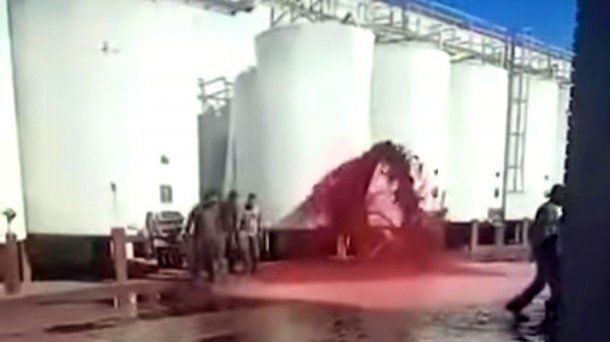 Mendoza: perdieron 15.000 litros de vino por un tornillo flojo