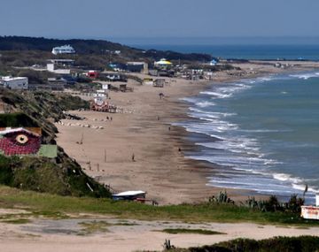 Alarma en Mar del Plata: detectaron componentes de petróleo cancerígenos en algunas playas