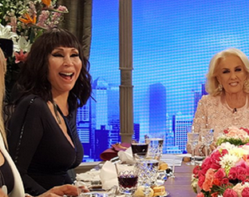 Moria Casán y Mirtha Legrand.