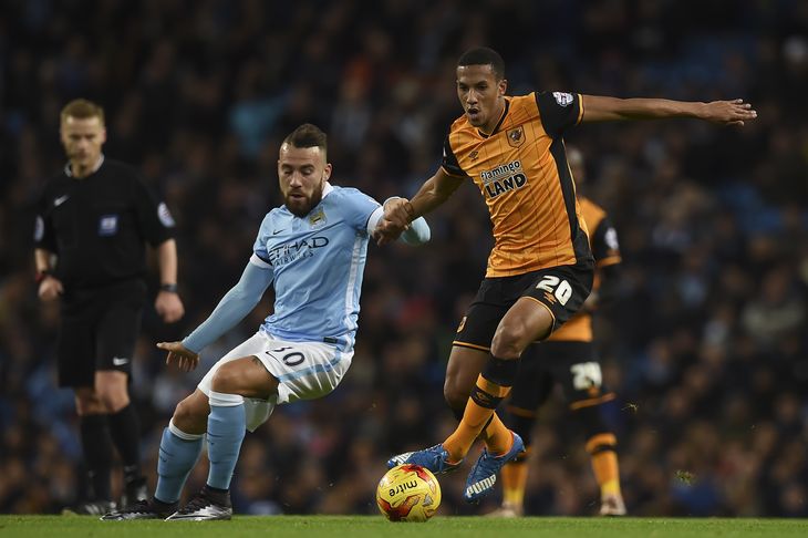 Sin Agüero, el City goleó al Hull por la Copa de la Liga