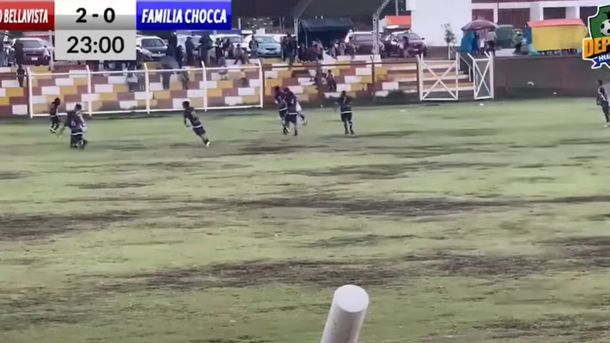 Tragedia en Perú: cayó un rayo en pleno partido y murió un jugador