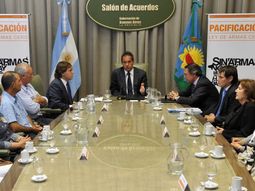Scioli presentó su plan de armas cero en la Provincia