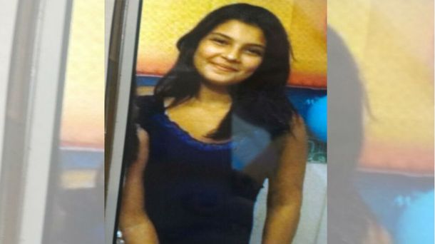 Alexandra tiene 13 años