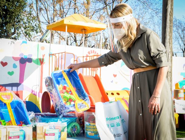 Plan Nacional de Primera Infancia: Fabiola Yáñez recorrió un centro de desarrollo infantil en Luján