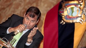 correa: el problema de salud de chavez es serio correa: el problema de salud de chavez es serio