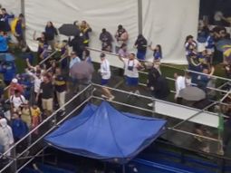 El canto de los hinchas durante las elecciones: Riquelme presidente