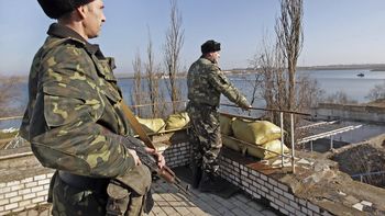 tension en ucrania: rusia aumento los barcos de su flota y repliega sus tropas tension en ucrania: rusia aumento los barcos de su flota y repliega sus tropas