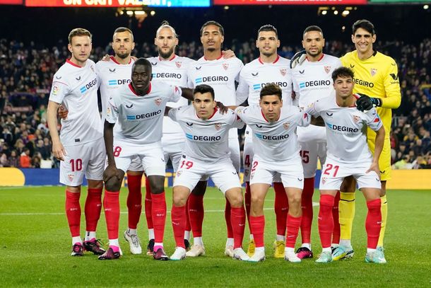 Golazo y asistencia de taco de Lucas Ocampos en la goleada del Sevilla por la Europa League