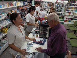 Laboratorios congelarán los precios hasta el 7 de enero