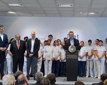 Buscan formar 50 mil enfermeros en cuatro años