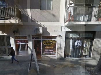 El edificio en el que vivía el hombre que se atrincheró en Montserrat
