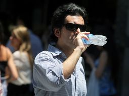 mucha agua y poco ejercicio, claves contra el calor mucha agua y poco ejercicio, claves contra el calor