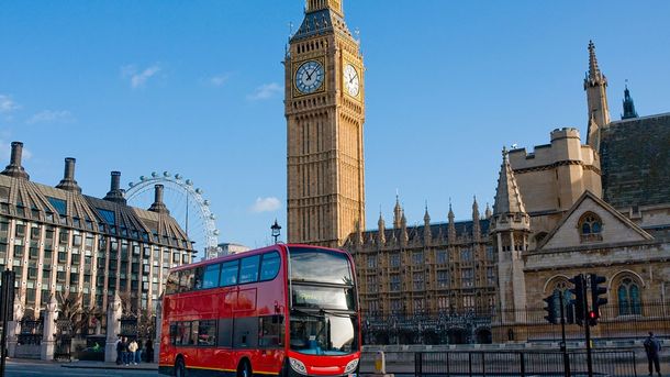 El Big Ben y un micro de doble piso, dos íconos londinenses