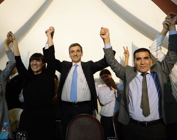Randazzo anunció un nuevo tren interurbano