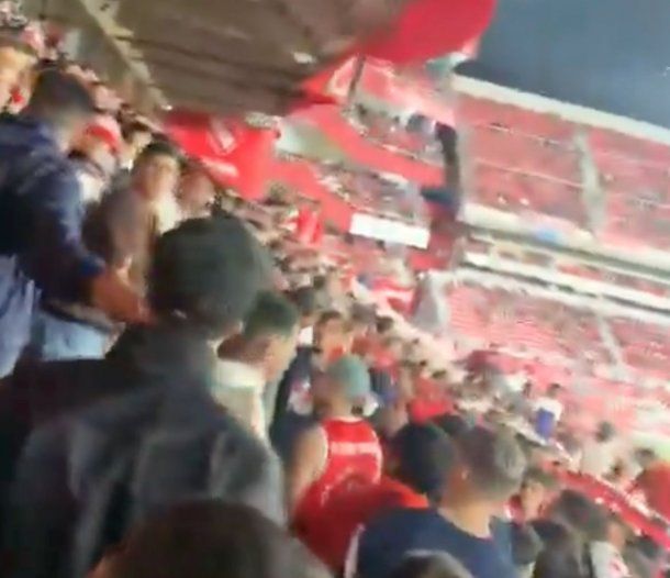 Incidentes en Independiente: corridas, empujones y gritos en una de las tribunas