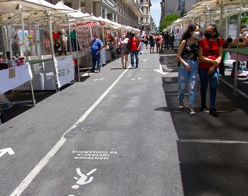 Martes fresco por la mañana y a puro sol en la Ciudad