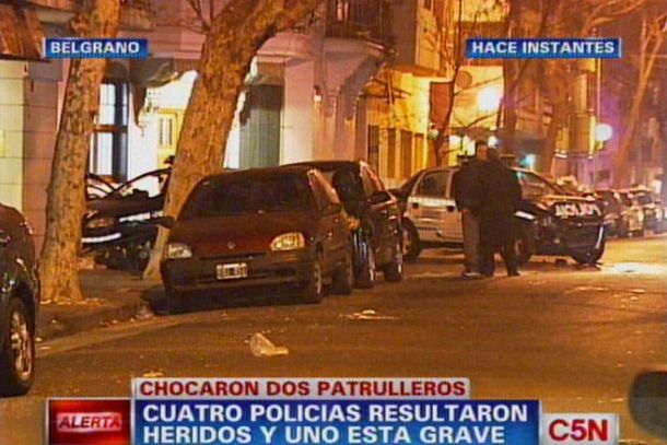 Patrulleros chocaron entre sí mientras perseguían a ladrones