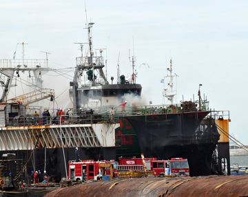 Explotó buque en reparación en el puerto de Mar del Plata