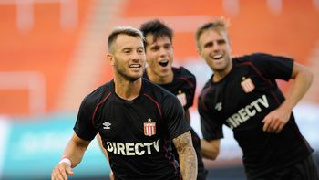 estudiantes se aprovecho del debil argentinos y lo goleo en la plata estudiantes se aprovecho del debil argentinos y lo goleo en la plata
