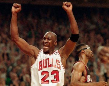 Rematan conjunto icónico de Jordan en Chicago Bulls por una fortuna