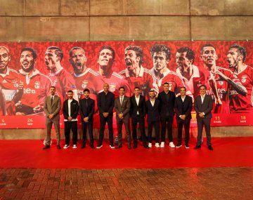 El impresionante mural en el estadio del Benfica con Di María