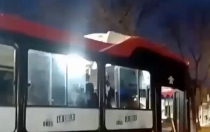 Pasajeros de un colectivo casi linchan a un hombre tras acusarlo de acosar a una nena