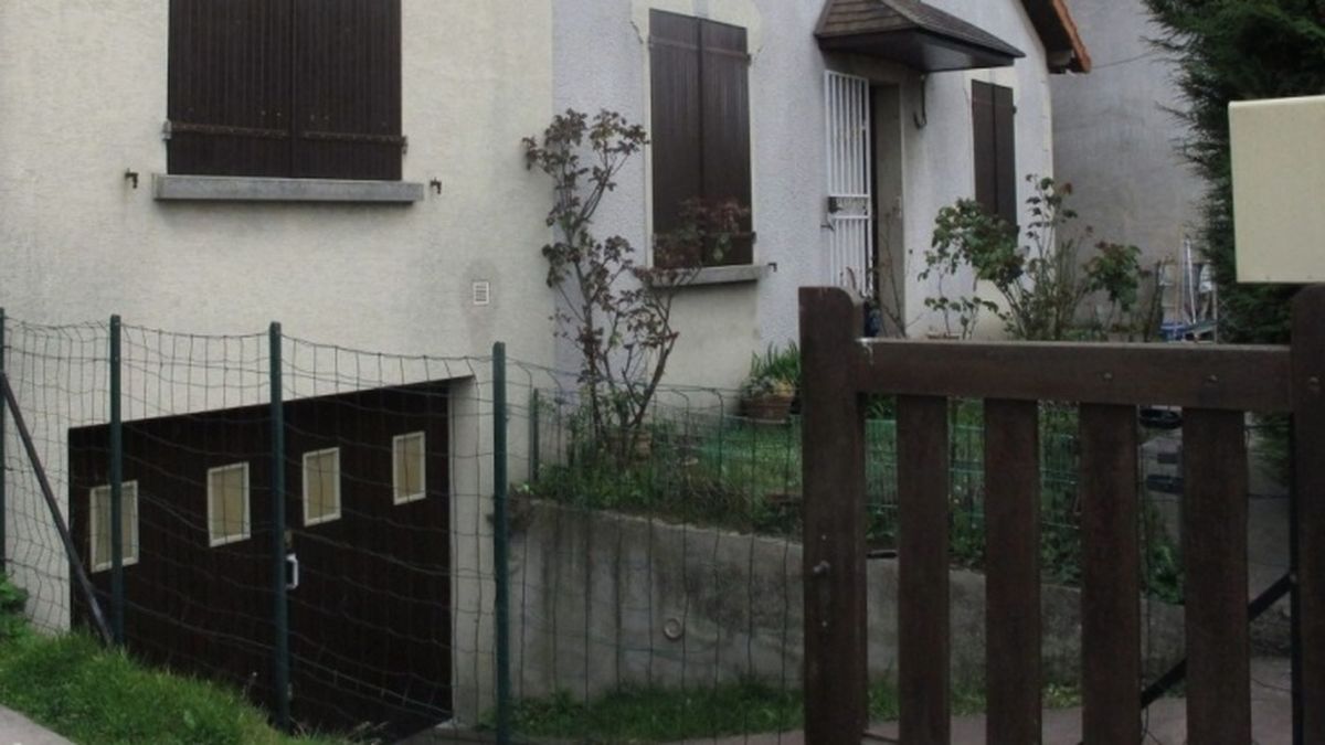 Dos chicos, encerrados en un sótano insalubre por tres años