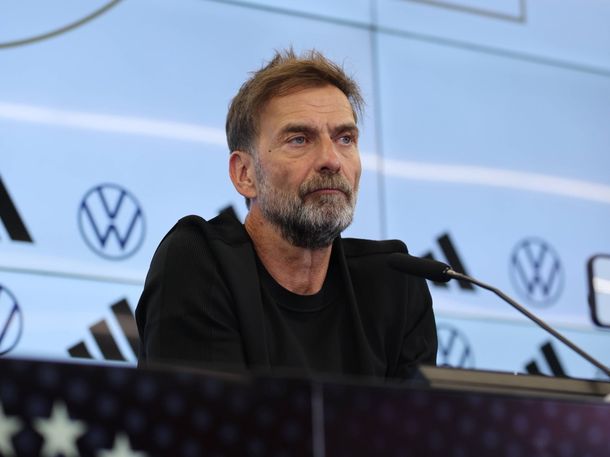 Jürgen Klopp fue presentado en Alemania: anticipó una renovación tras el fracaso mundialista
