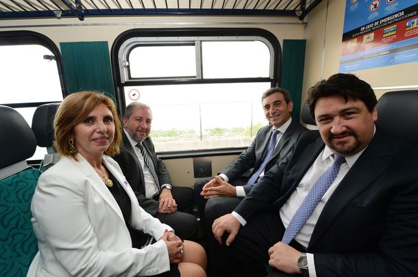 Trenes: Randazzo inauguró el servicio que unirá Posadas y Encarnación