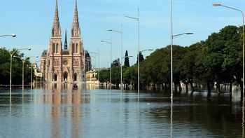 afirman que la basilica de lujan no presenta mayores danos afirman que la basilica de lujan no presenta mayores danos