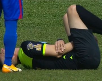 Insólita y durisima lesión del árbitro del partido entre Maipú y Tigre
