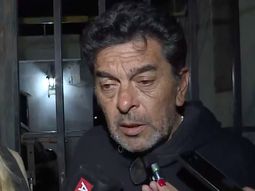 El abuelo de Agostina Vega se reunió con Martín Llaryora, apuntó contra el fiscal y denunció más implicados El abuelo de Agostina Vega se reunió con Martín Llaryora, apuntó contra el fiscal y denunció más implicados