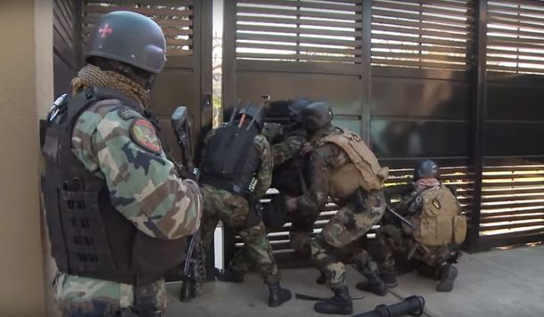 VIDEO: Así fue el allanamiento en la casa que José López tiene en Tigre