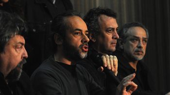 delegados de ute se reunen por los docentes echados por macri delegados de ute se reunen por los docentes echados por macri