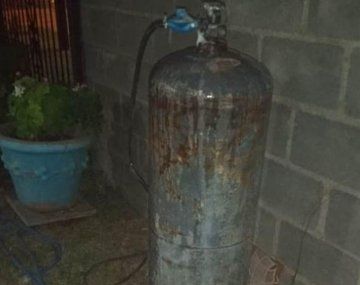 Salió a hacer compras y su vecina le vendió el tubo de gas de la casa por Facebook