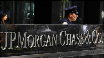 tres bancos internacionales continuan negociando un acuerdo con los fondos buitre tres bancos internacionales continuan negociando un acuerdo con los fondos buitre