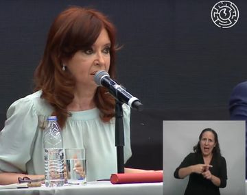 CFK en la contracumbre al G20: Los Hitler modernos acusan a los inmigrantes por la falta de trabajo
