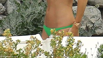 modelo de victoria´s secret tuvo un problema con su bikini modelo de victoria´s secret tuvo un problema con su bikini