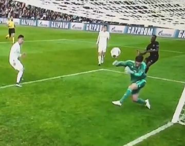 VIDEO: El insólito papelón del hijo arquero de Zinedine Zidane