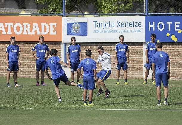 Se calienta el Superclásico: desalojaron Casa Amarilla por un supuesto infiltrado de River