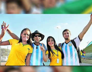 Los hinchas argentinos son furor y las brasileñas mueren por ellos