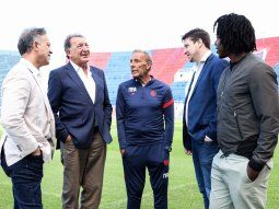 Crisis en San Lorenzo: Navarro se mostró con el plantel mientras crece la presión